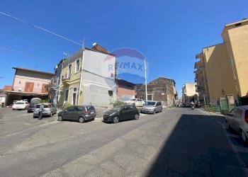 Edificio all\'aperto - Casa indipendente Via Pozzo Rotondo
 
49, Catania - foto 36