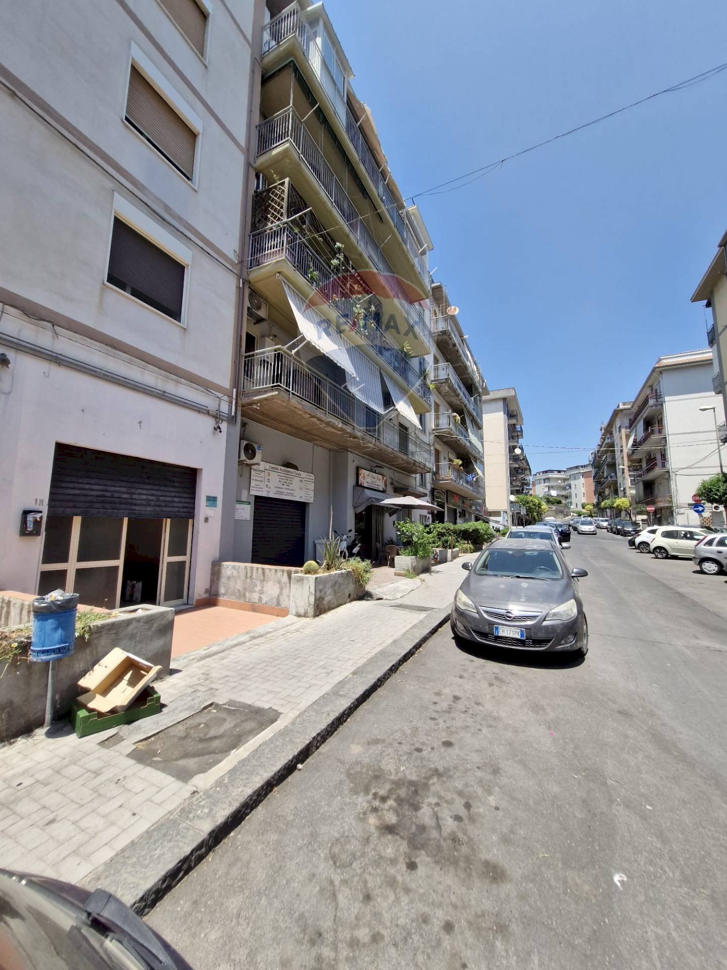 Edificio all\'aperto - Commercial Premises Via Vitaliano Brancati
 
18, Gravina di Catania - photo 3