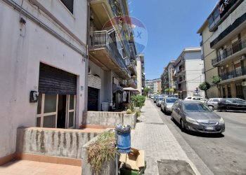 Edificio all\'aperto - Locale Commerciale Via Vitaliano Brancati
 
18, Gravina di Catania - foto 4