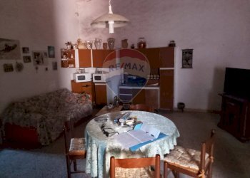 Sala da pranzo - Independent house via scansati
 
17, Sessa Aurunca - photo 2