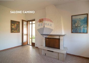 SALOTTO CON CAMINO - Appartamento VIA SAN MICHELE
 
3, Roccastrada - foto 30