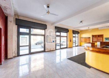 Foto 20 - Negozio via spiaggia
 
111, Mascali - foto 20