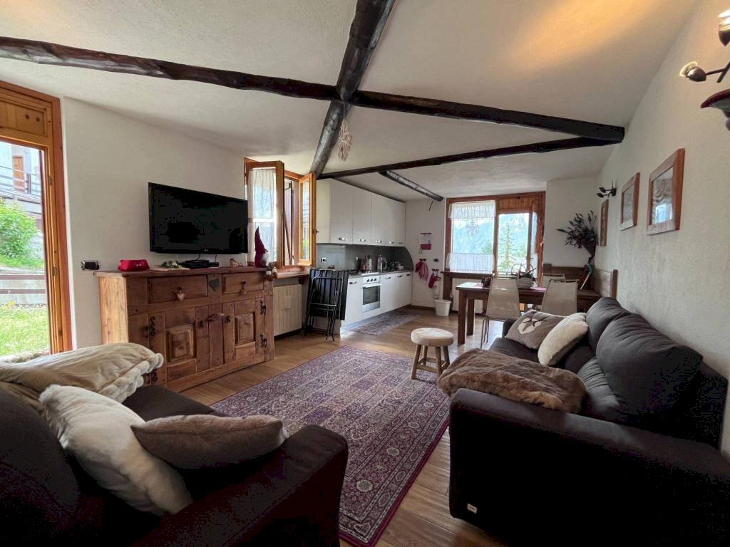 Salone - Trilocale via Clotes, 55, Sauze d'Oulx - foto 3