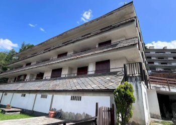 Facciata - Trilocale via Clotes, 55, Sauze d'Oulx - foto 5