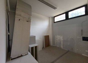 Interno non residenziale - Negozio via Giuseppe Di Vittorio, Castel Maggiore - foto 8