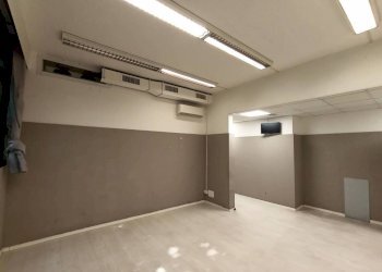 Interno non residenziale - Negozio via Giuseppe Di Vittorio, Castel Maggiore - foto 28