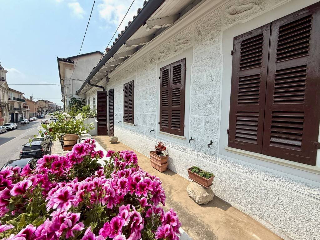 Terrazzo - Appartamento via Fratelli Vercelli, 39, Carmagnola - foto 1