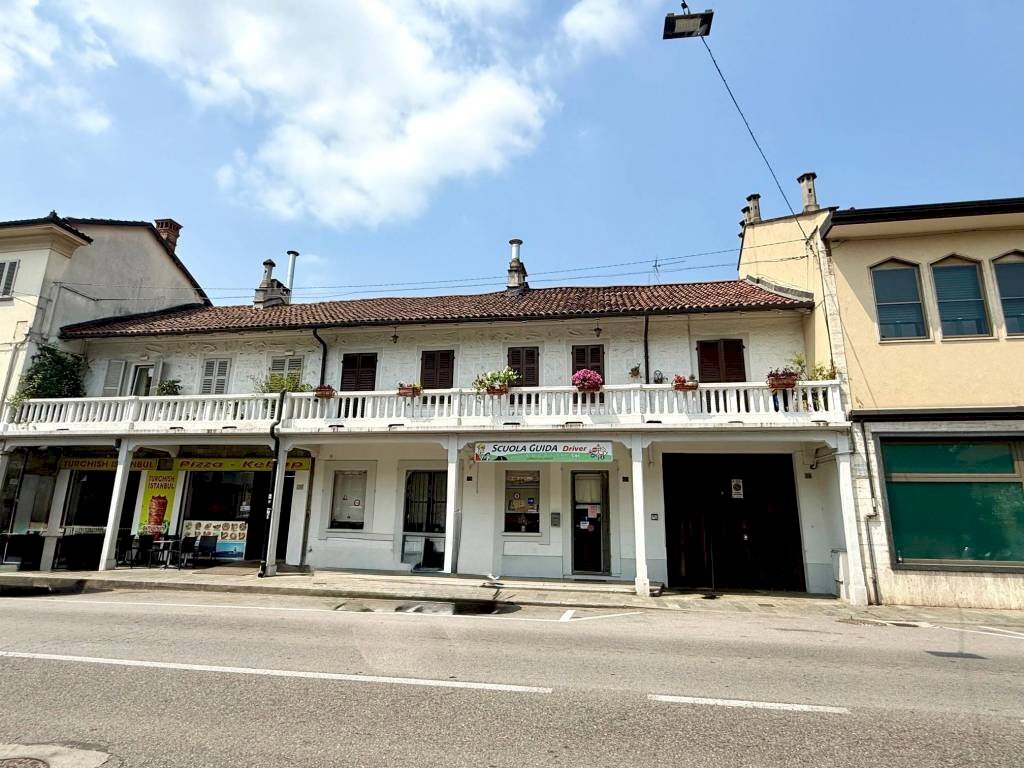 Facciata - Appartamento via Fratelli Vercelli, 39, Carmagnola - foto 2