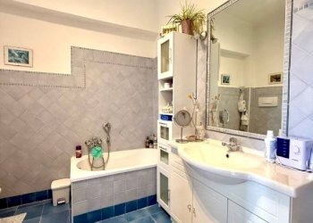 Bagno - Appartamento via Fratelli Vercelli, 39, Carmagnola - foto 22