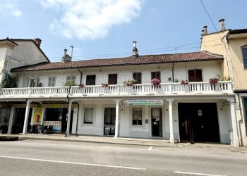 Facciata - Appartamento via Fratelli Vercelli, 39, Carmagnola - foto 4