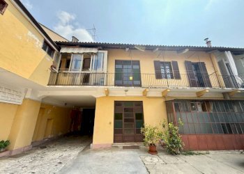 Cortile interno - Appartamento via Fratelli Vercelli, 39, Carmagnola - foto 33