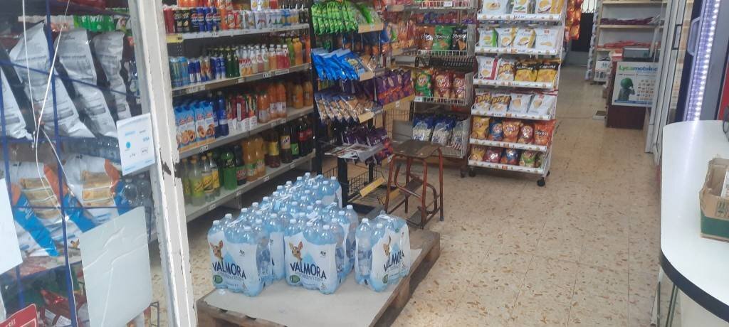 Interno non residenziale - Negozio via Bernardino Galliari, 11/d, Torino (zona San Salvario) - foto 3