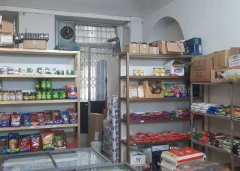 Interno non residenziale - Negozio via Bernardino Galliari, 11/d, Torino (zona San Salvario) - foto 4