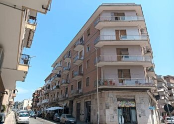 Facciata - Trilocale via Benci e Gatti, Civitavecchia - foto 26