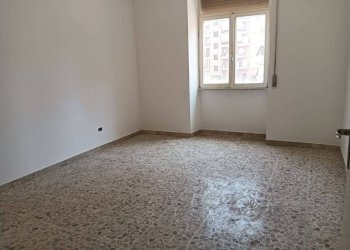 Camera da letto - Trilocale via Benci e Gatti, Civitavecchia - foto 17