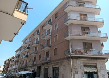 Facciata - Trilocale via Benci e Gatti, Civitavecchia - foto 24