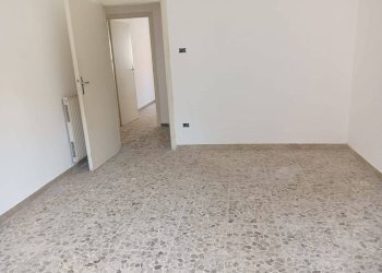 Camera da letto - Trilocale via Benci e Gatti, Civitavecchia - foto 10