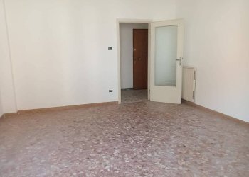 Camera da letto - Trilocale via Benci e Gatti, Civitavecchia - foto 12