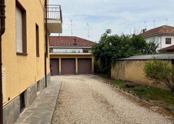 Cortile interno - Trilocale via Giuseppe Malan, 20, Luserna San Giovanni - foto 31