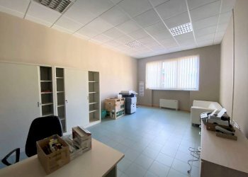 Ufficio - Ufficio via Angelo Carrara, Genova (zona Quarto) - foto 1