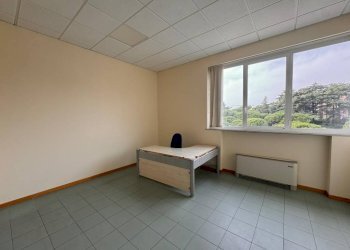 Ufficio - Ufficio via Angelo Carrara, Genova (zona Quarto) - foto 8