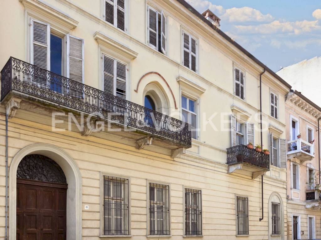 Facciata - Appartamento via Alberto Leardi, Casale Monferrato - foto 2