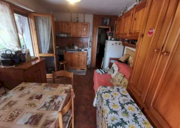 Salone - Bilocale via San Grato, Viola - foto 12