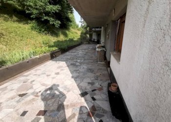 Cortile interno - Bilocale via San Grato, Viola - foto 16
