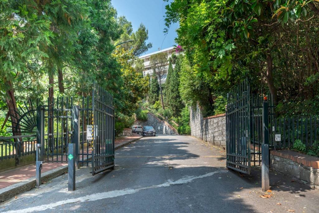 Ingresso - Box via Aldo Acquarone, 66, Genova - foto 1
