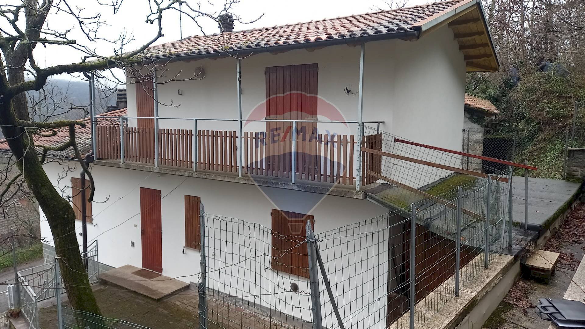 Independent house Via Belvedere, 4 
 Collagna, Ventasso - photo 1