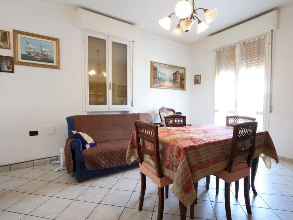 Three-room apartment Via Aleardo Aleardi, Reggio nell'Emilia - photo 3