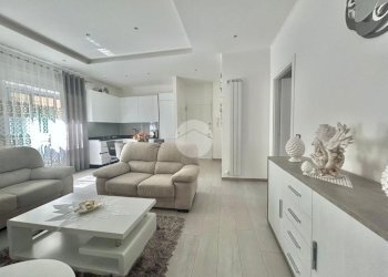 Appartamento Via Pippo Garibaldi, Savona (zona Villapiana) - foto 8