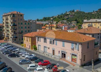 Negozio Piazza Mameli, Imperia - foto 1