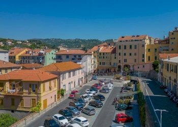 Negozio Piazza Mameli, Imperia - foto 5