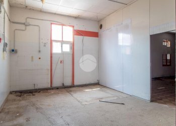 Negozio Piazza Mameli, Imperia - foto 9