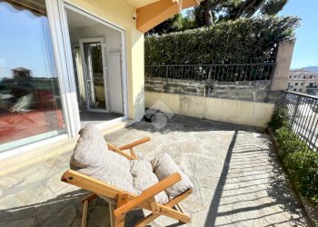Two-room apartment Viale Giacomo Matteotti, Imperia - photo 12