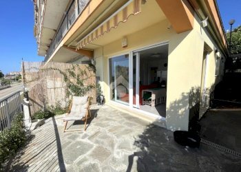 Two-room apartment Viale Giacomo Matteotti, Imperia - photo 2