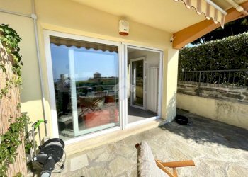 Two-room apartment Viale Giacomo Matteotti, Imperia - photo 26