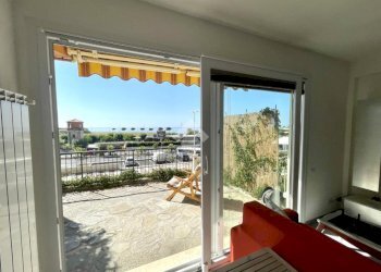 Two-room apartment Viale Giacomo Matteotti, Imperia - photo 32