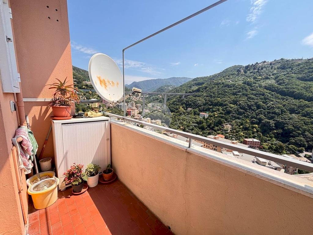 Four-room apartment Via Giacomo Grasso, Genova (neighborhood Borgoratti) - photo 1