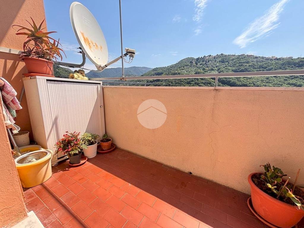 Four-room apartment Via Giacomo Grasso, Genova (neighborhood Borgoratti) - photo 2