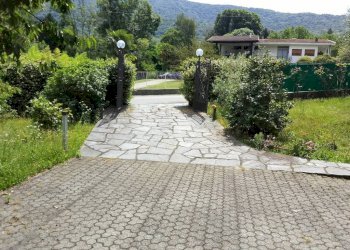 Giardino - Villa via Giuseppe Verdi, Orino - foto 6