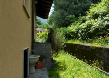 Giardino - Villa via Giuseppe Verdi, Orino - foto 9