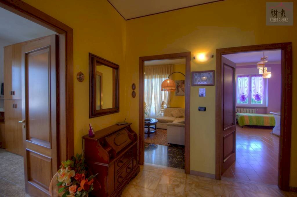 Disimpegno - Four-room apartment via San Bernardo, 3, Mondovì - photo 3