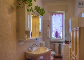 Bagno - Four-room apartment via San Bernardo, 3, Mondovì - photo 4