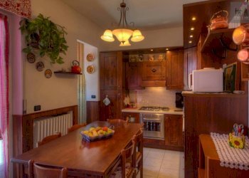 Cucina - Four-room apartment via San Bernardo, 3, Mondovì - photo 10
