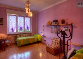 Camera da letto - Quadrilocale via San Bernardo, 3, Mondovì - foto 16