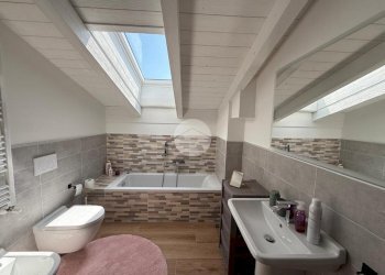 Three-room apartment Via Pietro Gobetti, Paderno Dugnano - photo 12
