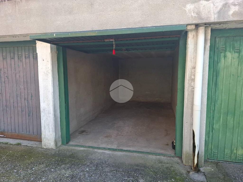 Box via Gramsci, Pessano con Bornago - foto 1