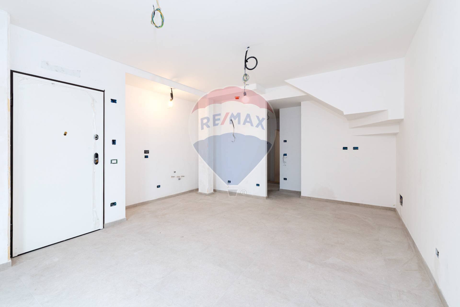 Stanza vuota - Three-room apartment Via Monti Sabini
 
223I, Monterotondo - photo 1